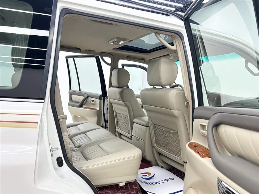 Toyota Land Cruiser 2005 immagine di auto #8