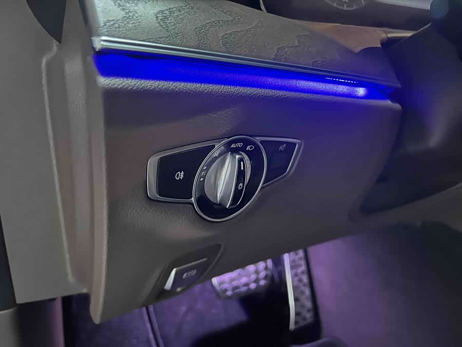 Mercedes-Benz E Class 2017 car image #8