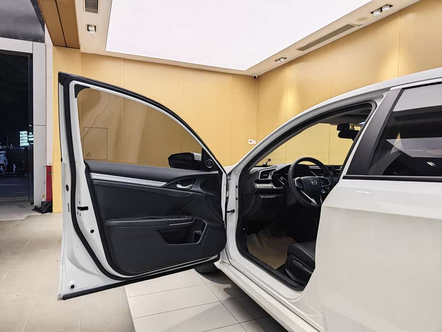 Honda Civic 2021 #8 Honda Civic 2021 car image #8