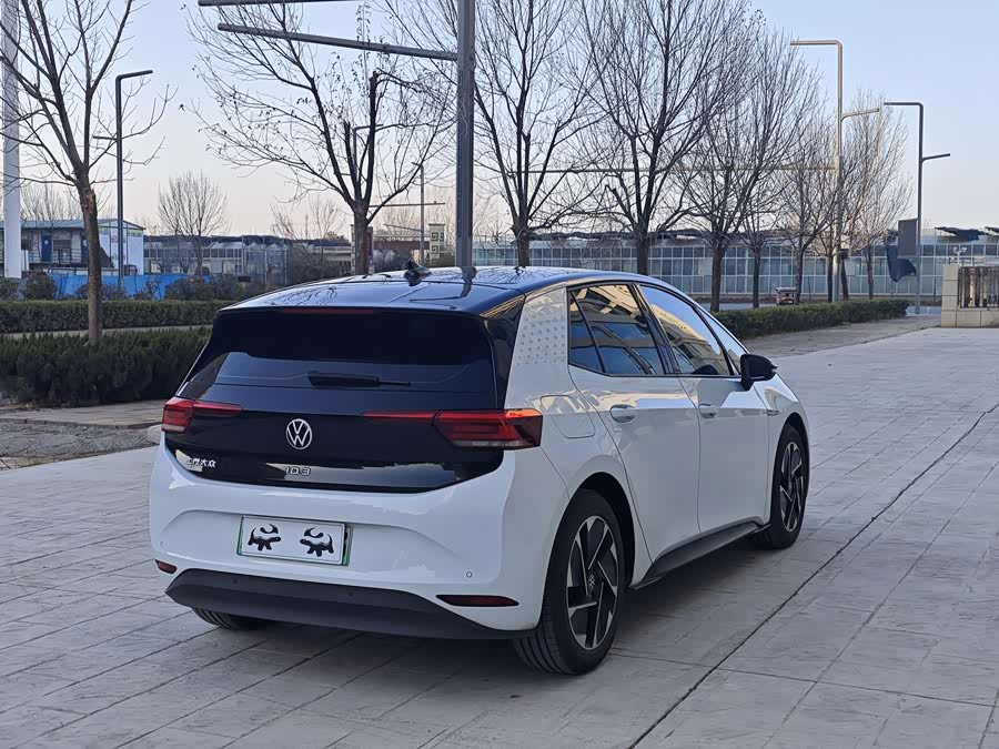 Volkswagen ID.3 2023 #8 Volkswagen ID.3 2023 car image #8