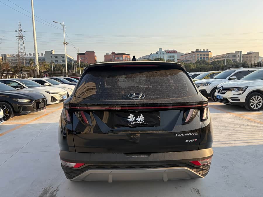 Hyundai Elantra 2022 car image #8
