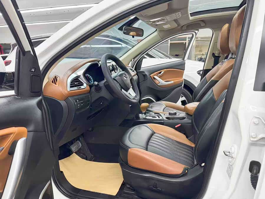 Soueast DX7 2016 #8 Soueast DX7 2016 car image #8