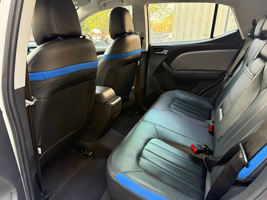 Soueast DX3 EV 2018 car image #8