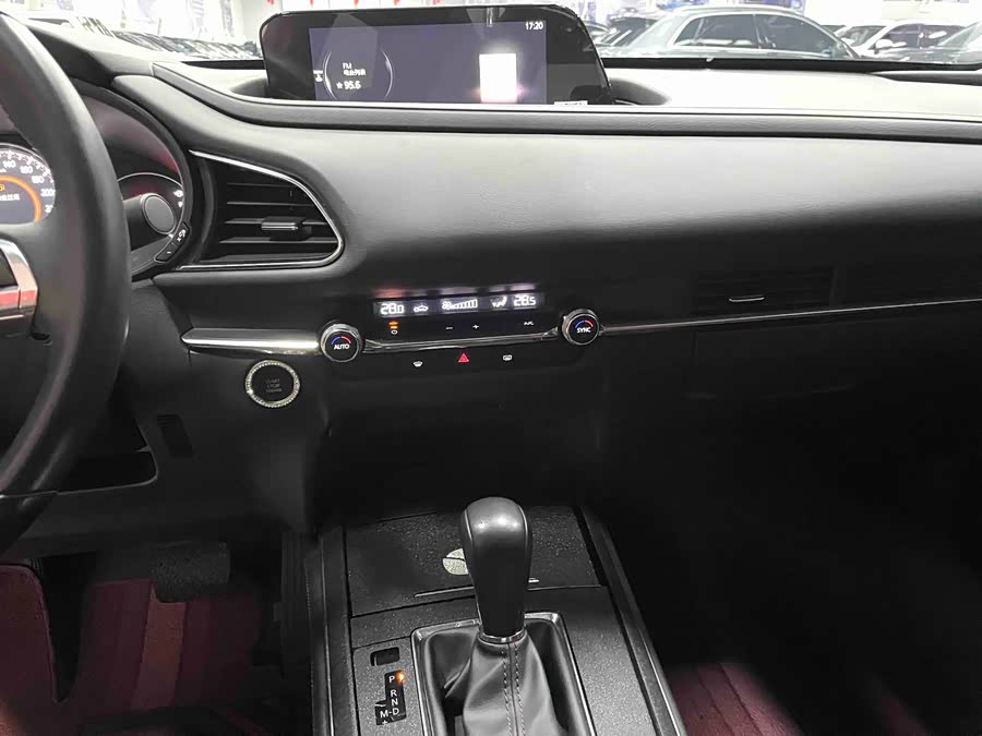 Mazda CX-30 2023 car image #8