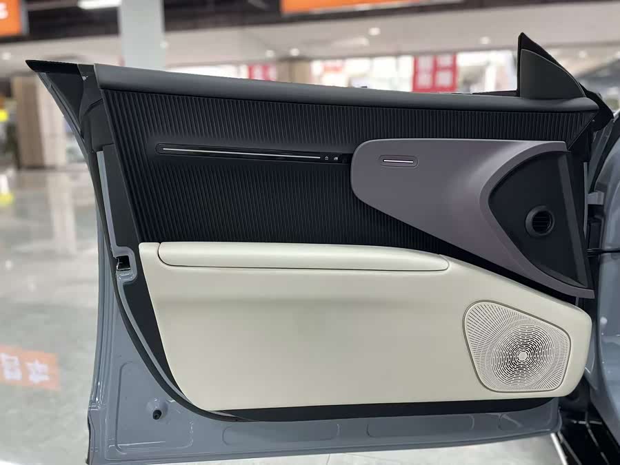 Avatr 12 2023 immagine di auto #8
