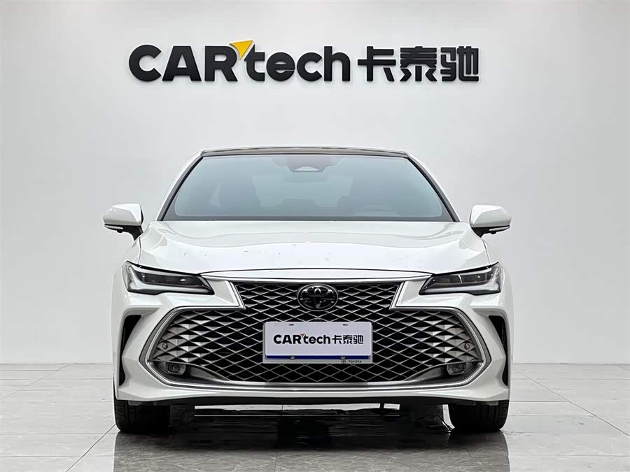 Toyota Avalon 2024 car image #8