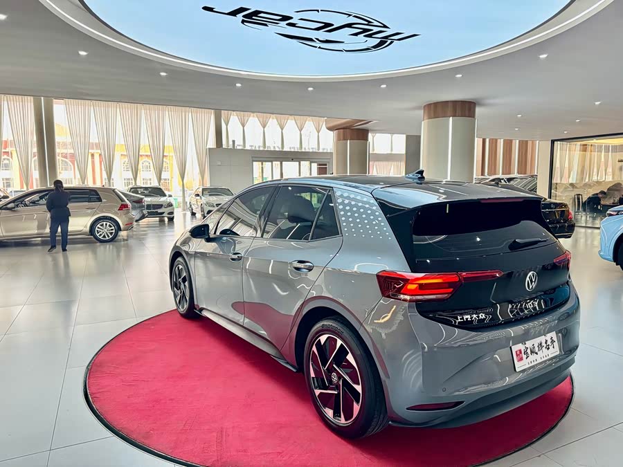 Volkswagen ID.3 2024 car image #8