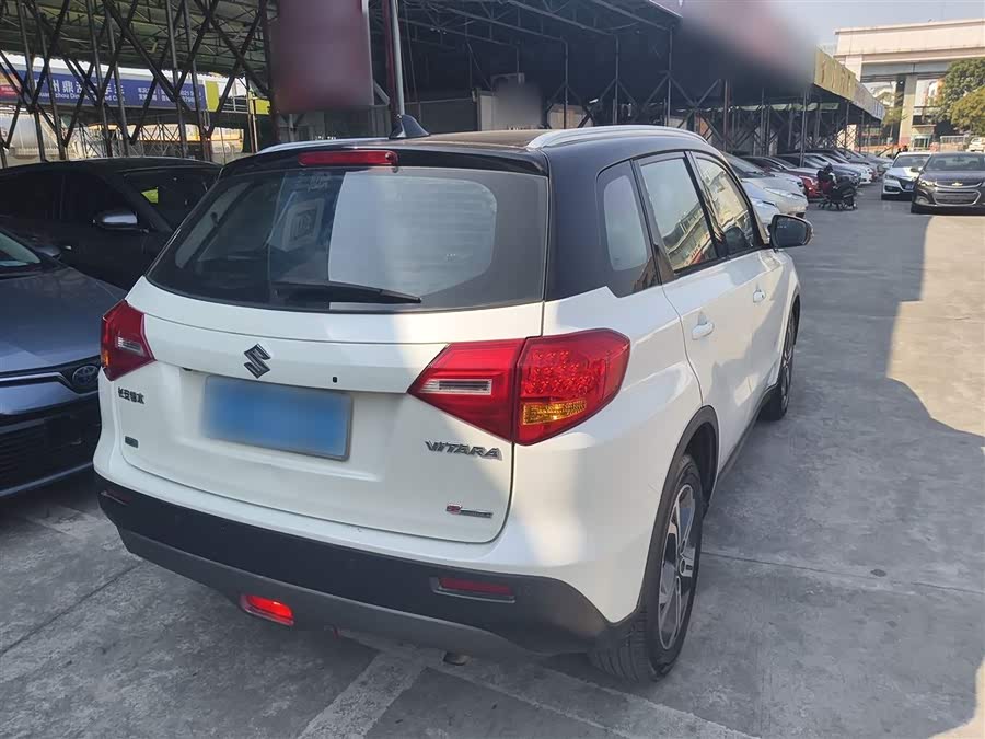 Suzuki Vitara 2016 car image #8