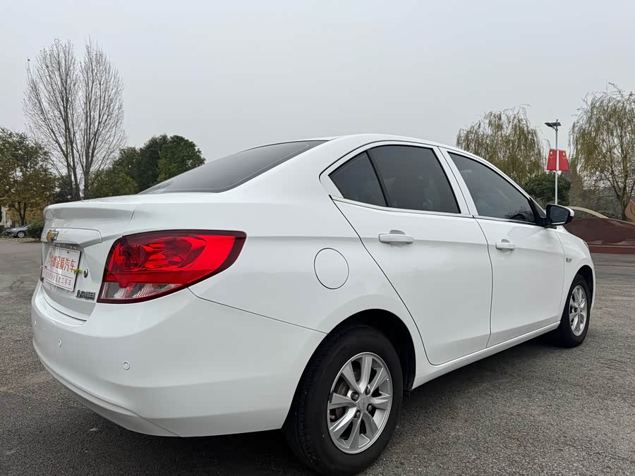 Chevrolet Sail 2015 immagine di auto #8