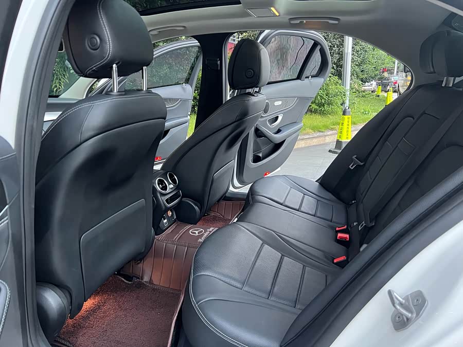 Mercedes-Benz C Class 2019 car image #8