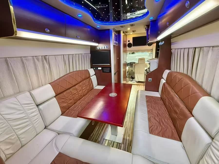 JAC 2014 #8 JAC 2014 car image #8