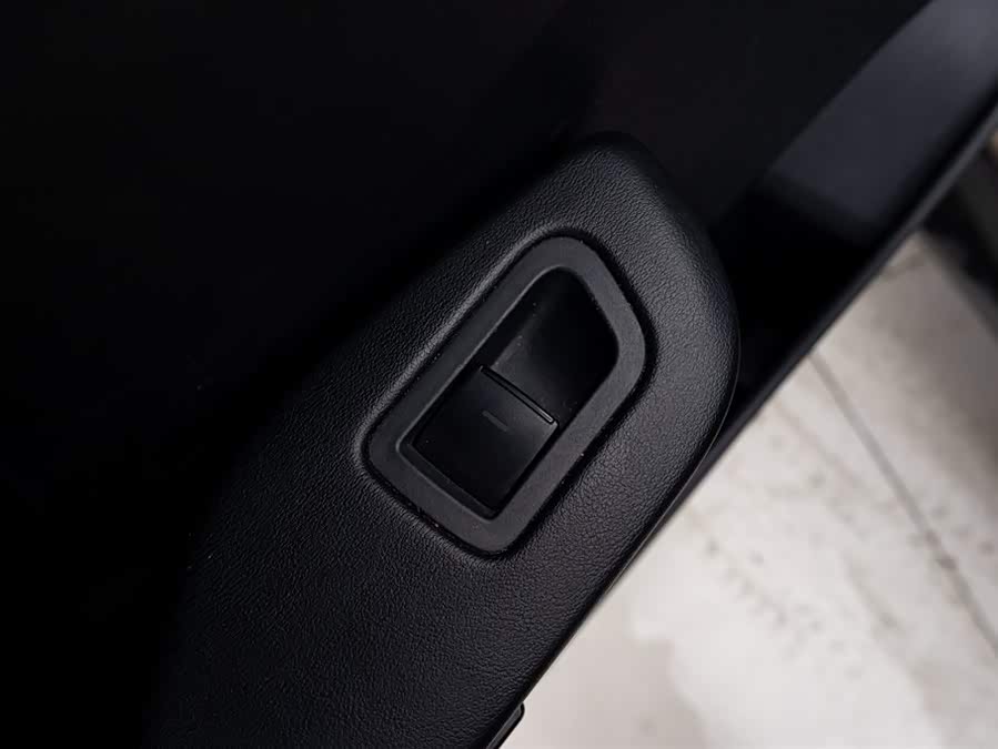 Toyota bZ3 2023 immagine di auto #8