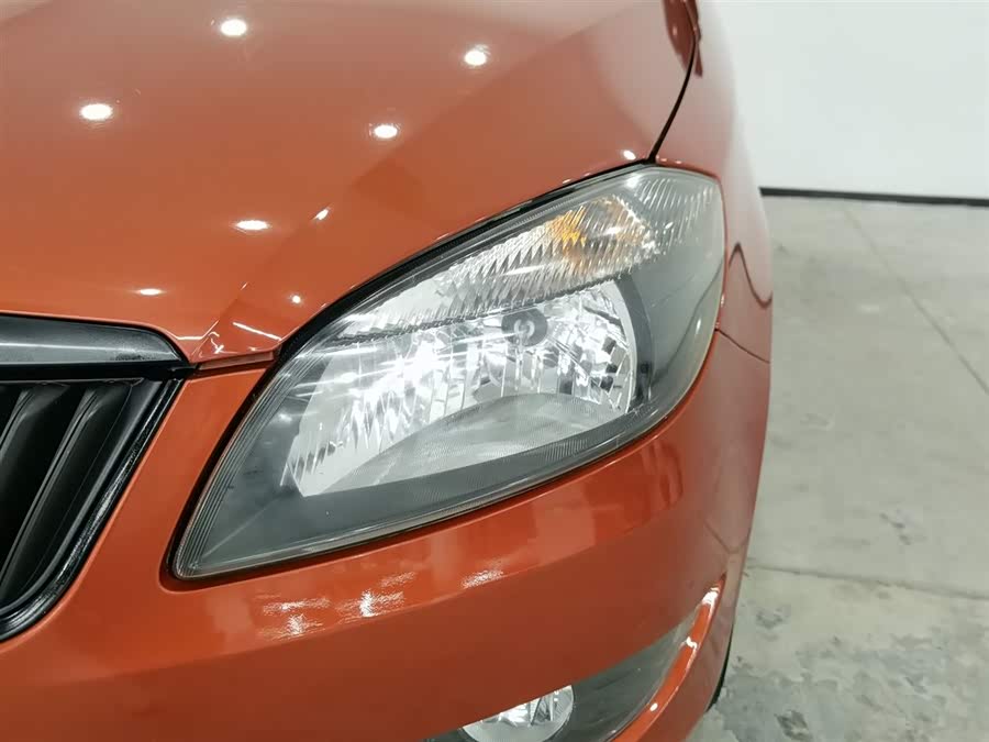 Skoda Fabia 2012 car image #8