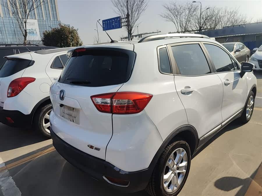 Changan CS15 2018 صورة سيارة #8