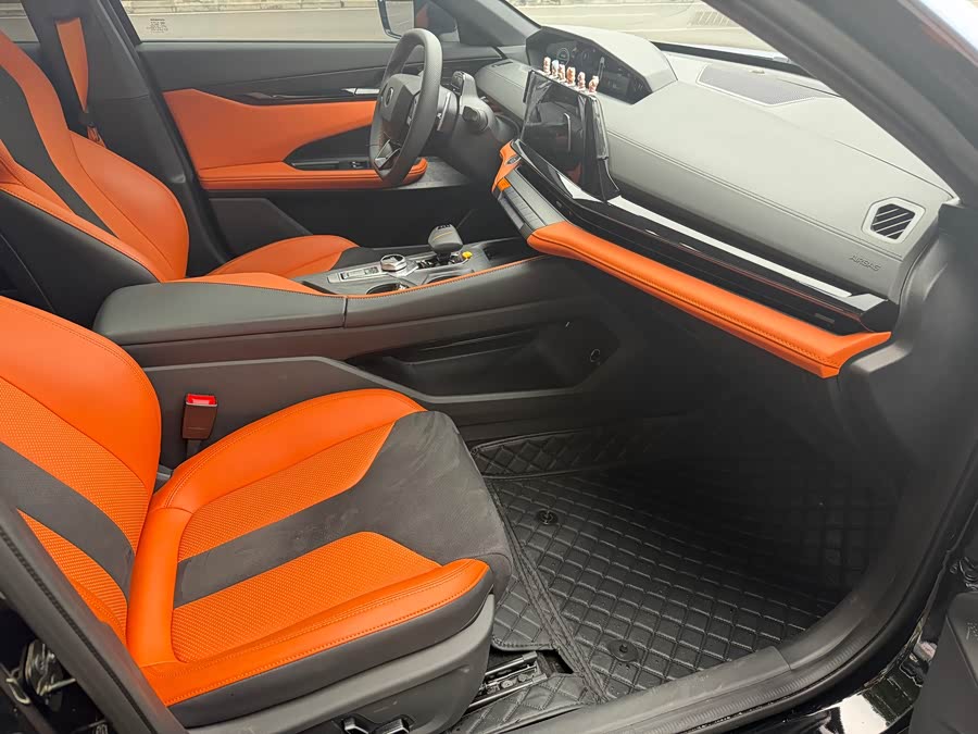 Changan UNI-V 2023 #8 Changan UNI-V 2023 صورة سيارة #8