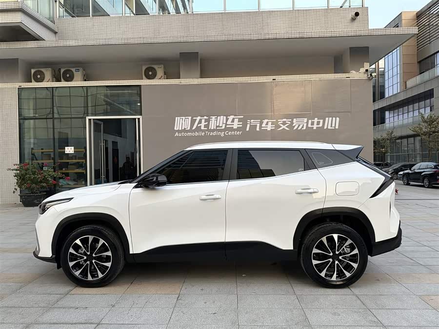 GEELY Boyue 2025 #8 GEELY Boyue 2025 car image #8