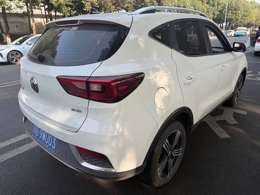 MG ZS 2018 car image #8