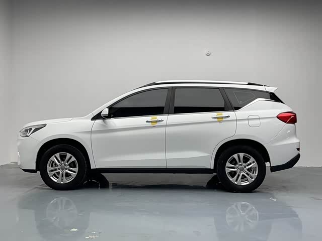 Haval M6 2019 #8 Haval M6 2019 car image #8