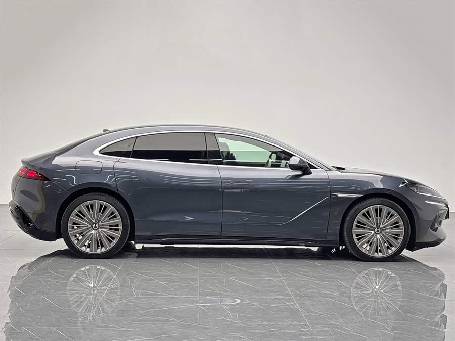 Denza Z9 2024 car image #8