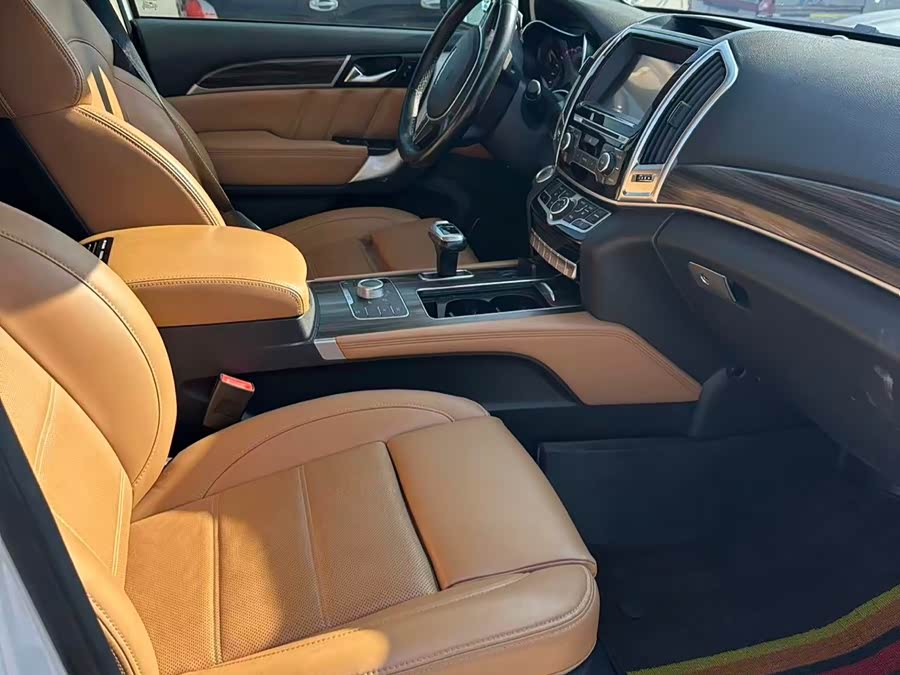 Haval H9 2017 car image #8