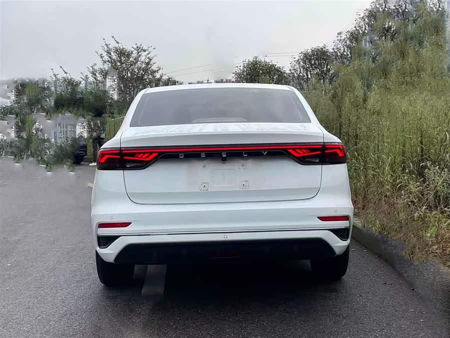 GEELY Emgrand 2022 #8 GEELY Emgrand 2022 car image #8