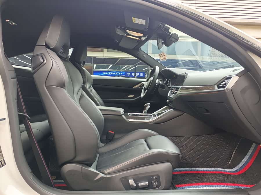 BMW M4 2022 car image #8