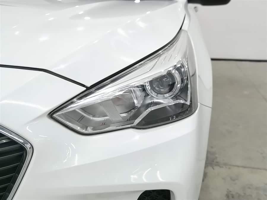 Haval M6 2018 #8 Haval M6 2018 car image #8