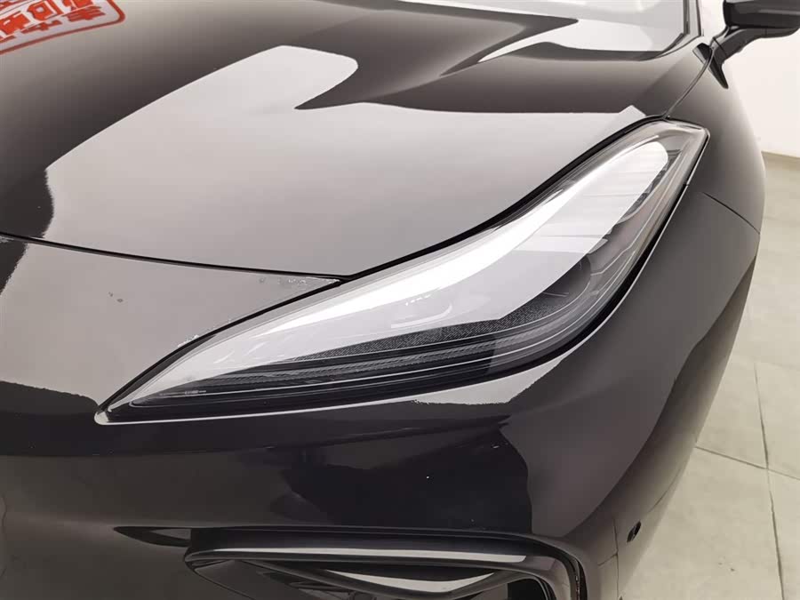 哪吒汽车 哪吒GT 2023 汽车图片 #8