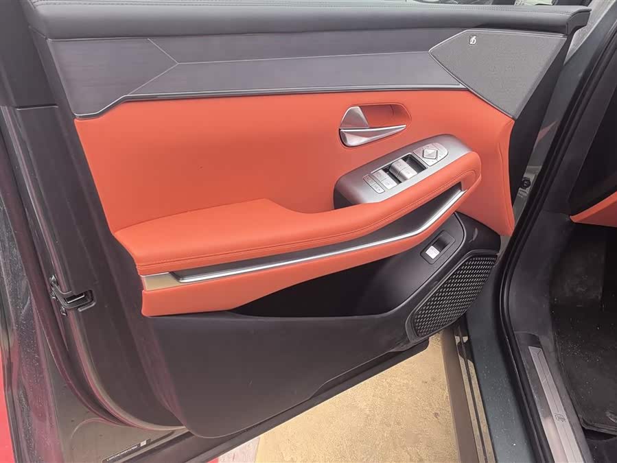 BYD Tang L 2025 #8 BYD Tang L 2025 car image #8