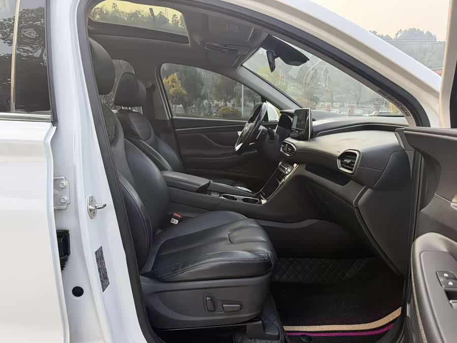 Hyundai Santa Fe 2020 car image #8