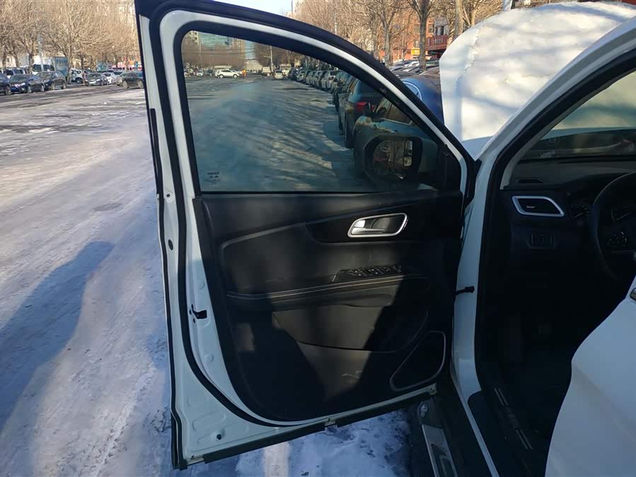 SWM X7 2020 #8 SWM X7 2020 изображение автомобиля #8