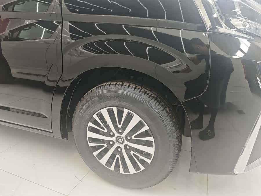 Toyota car image #8