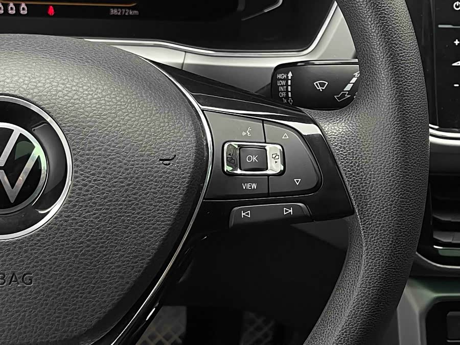 Volkswagen T-Cross 2022 car image #8