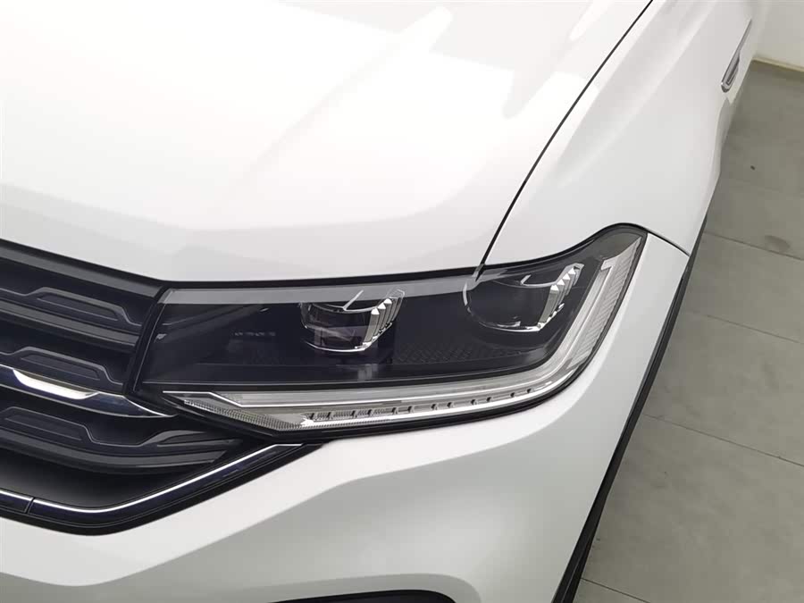 Volkswagen Tacqua 2020 car image #8