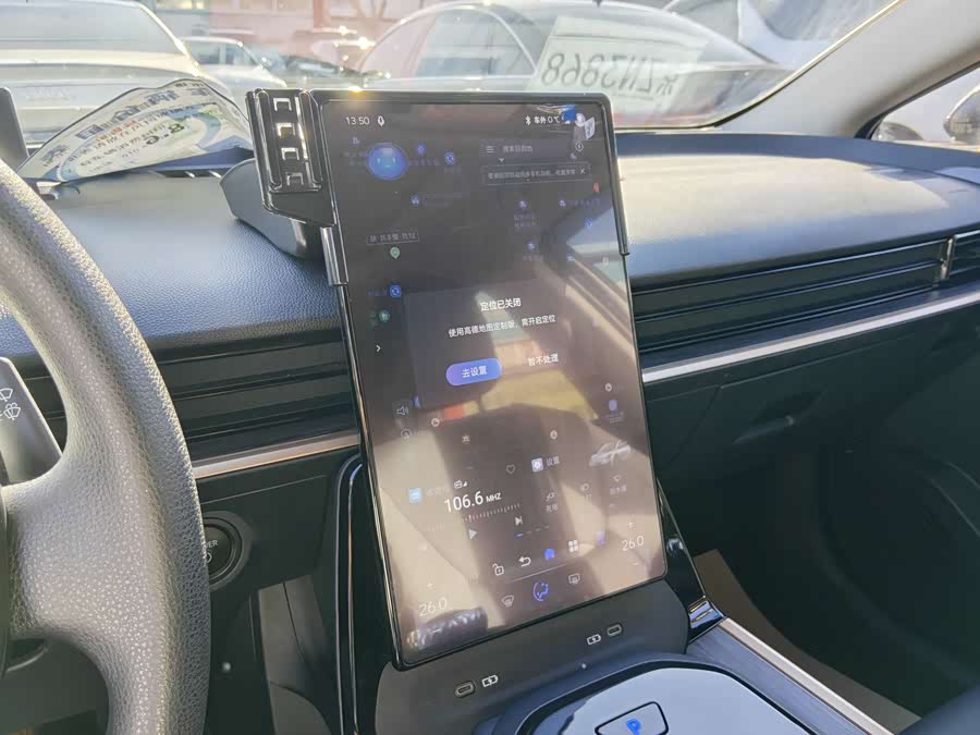 Toyota bZ3 2023 immagine di auto #8