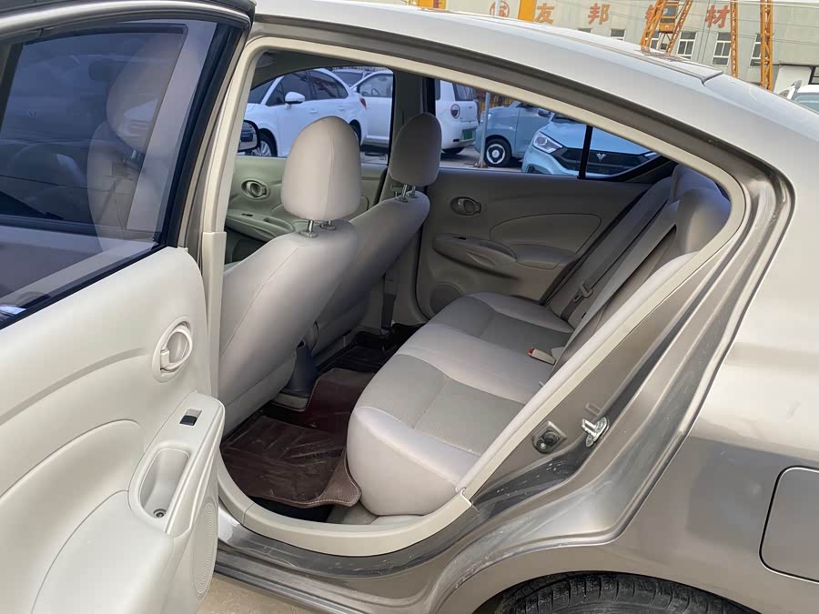 Nissan Sunny 2016 #8 Nissan Sunny 2016 car image #8