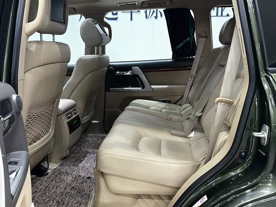 Toyota Land Cruiser 2015 immagine di auto #8