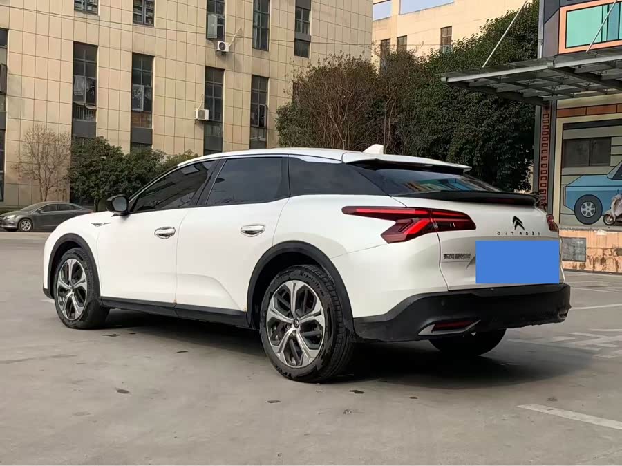 Citroen C5 X 2022 #8 Citroen C5 X 2022 صورة سيارة #8