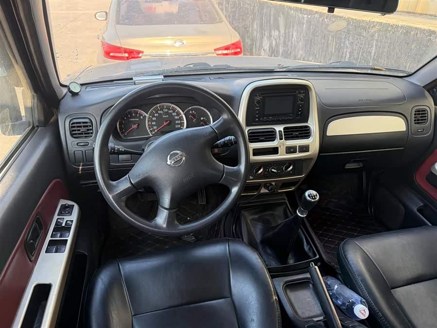 日产 日产帕拉丁 2011 汽车图片 #8