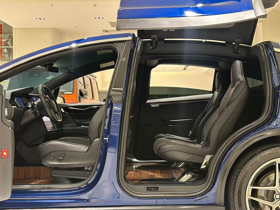 Tesla Model X 2018 #8 Tesla Model X 2018 car image #8