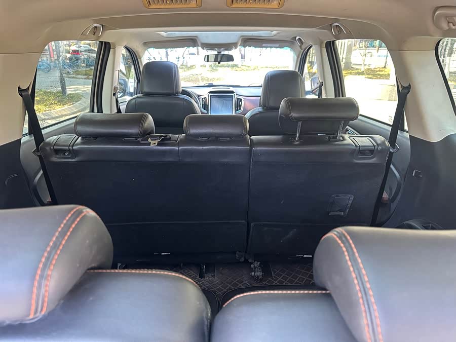 SWM X7 2019 изображение автомобиля #8