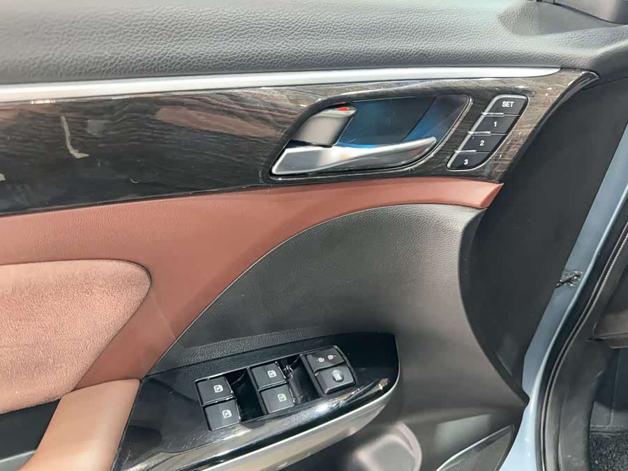 GAC Trumpchi GS8 2017 #8 GAC Trumpchi GS8 2017 car image #8