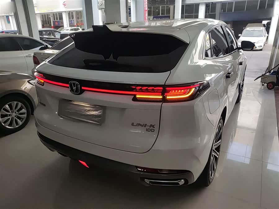 Changan UNI-K iDD 2022 car image #8