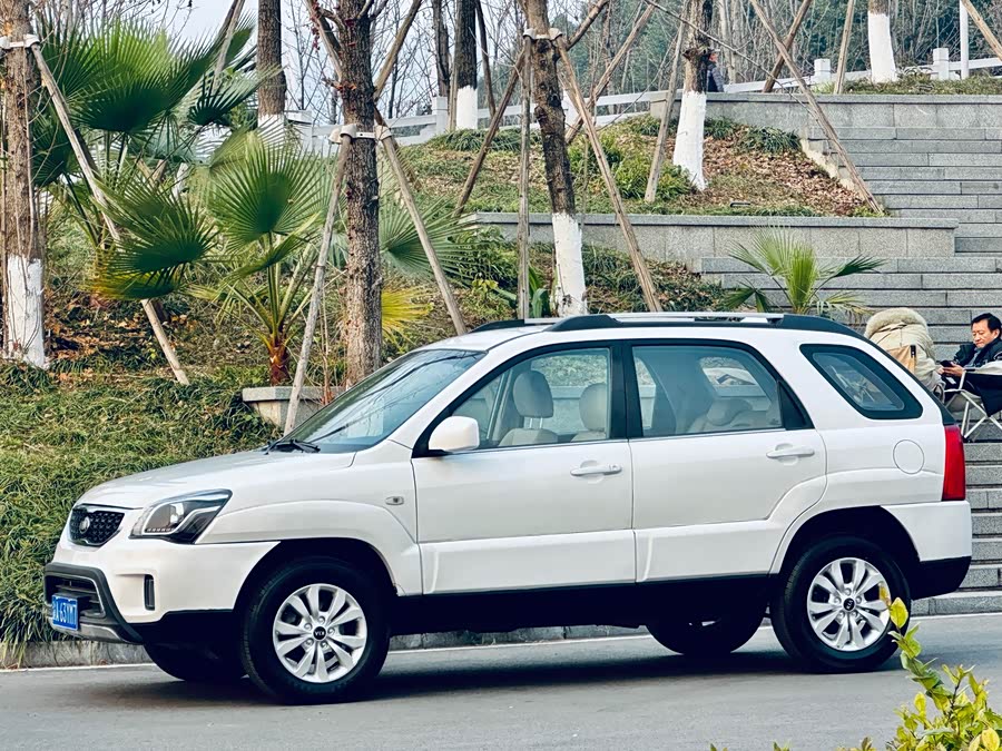 Kia Sportage 2014 #8 Kia Sportage 2014 car image #8