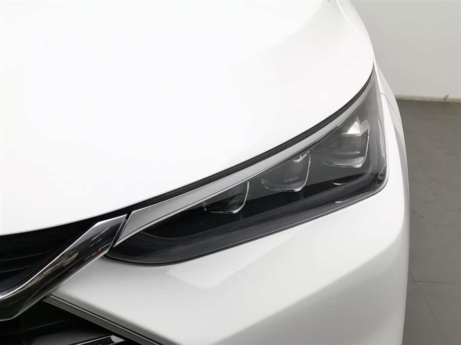 BYD Tang 2018 car image #8