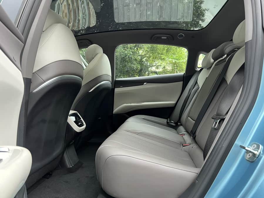 Deepal L07 2024 image de voiture #8