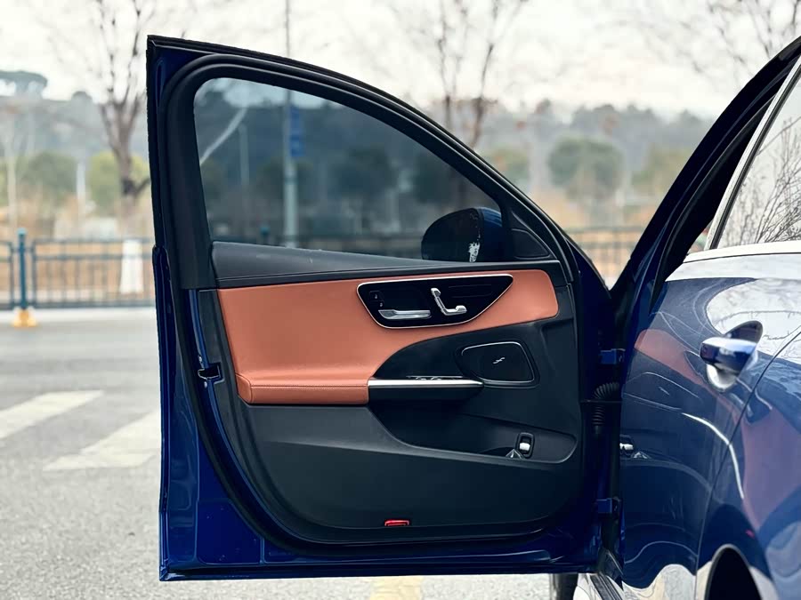 Mercedes-Benz C Class 2022 car image #8