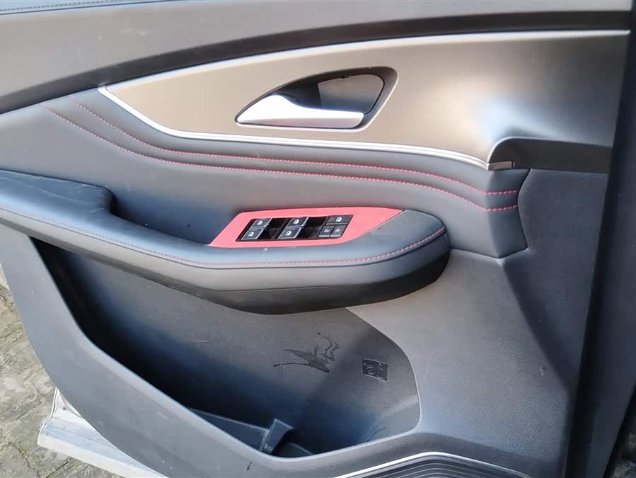 Forthing T5 EVO 2021 #8 Forthing T5 EVO 2021 car image #8