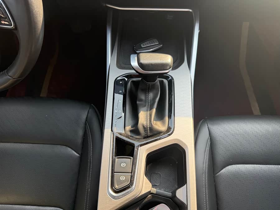 GEELY Emgrand 2022 car image #8