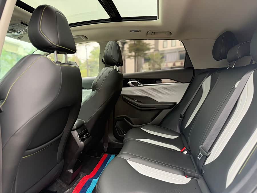 GEELY Coolray 2022 car image #8